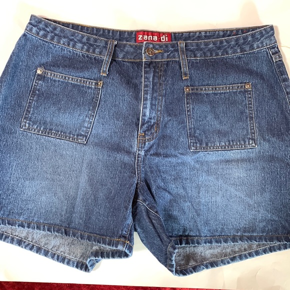 Zana Di Pants - NWOT Zana-di misses denim short size 18